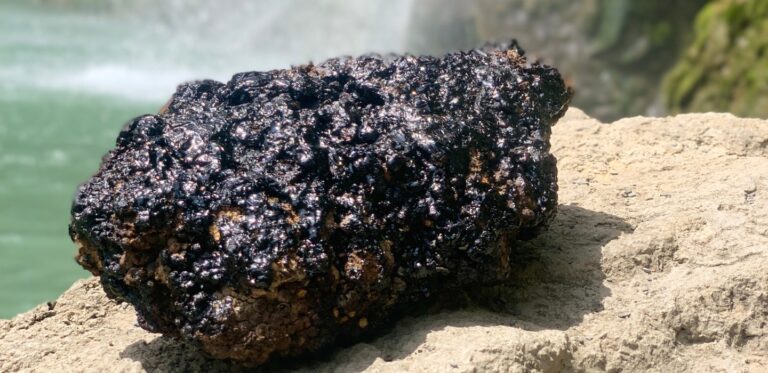 Why Lab Tested Shilajit Is Important |  Experts Recommendation